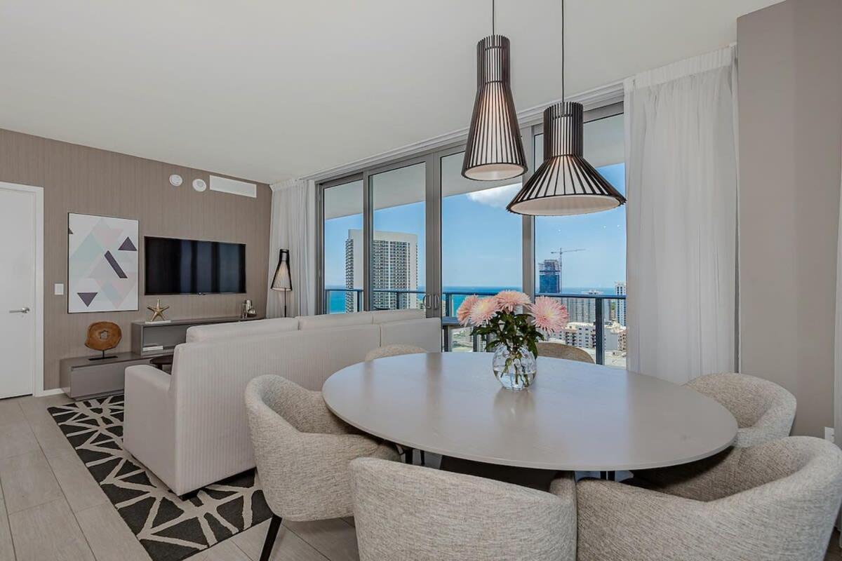 דירות הוליווד Luxury With Stunning View, Balcony, Amazing Pools מראה חיצוני תמונה